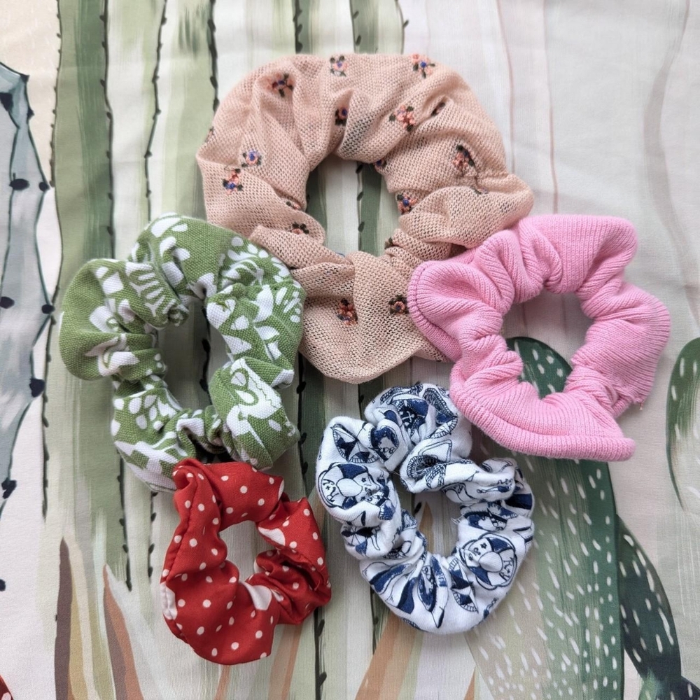 🔮❓🔮 MYSTERY 5-Pack Assorted Scrunchie Bundle 🔮❓🔮